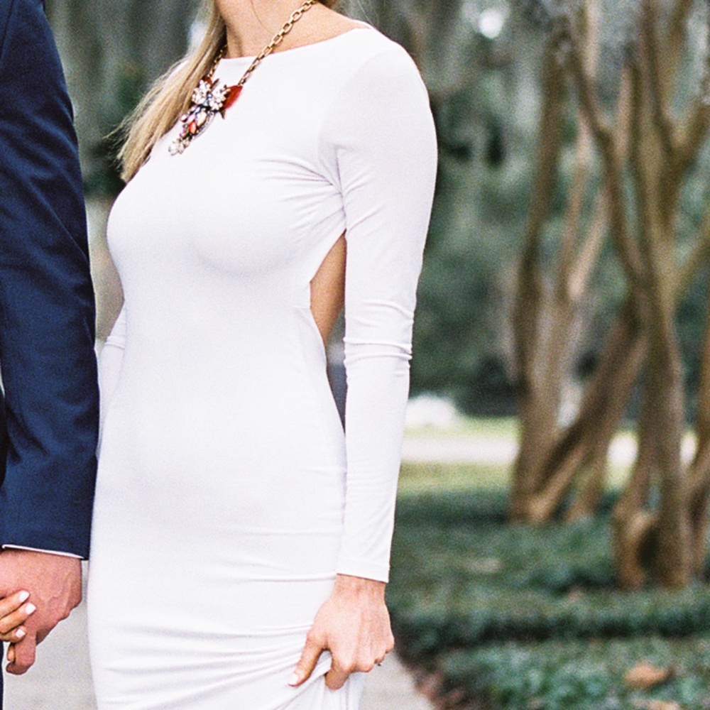 White Gown - Picture 2 of 3